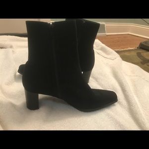 Stuart Weitzman Gortex boots size 7.5